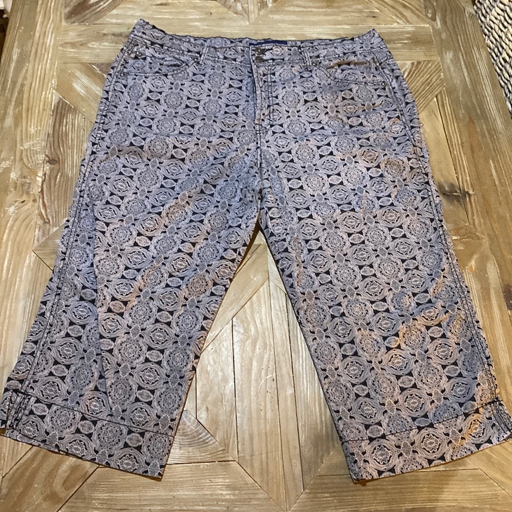 Women's Bandolinoblu Capri Pants size 16 Navy